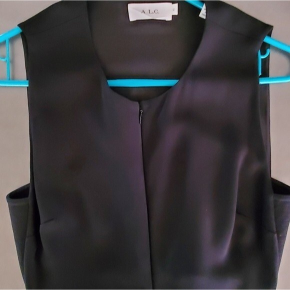 A.L.C. Black Open Back Scoop Neck Front Zip Jumpsuit size 2 - Picture 9 of 10
